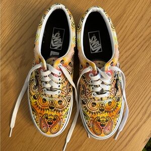 Vans Era Bandana Tie Dye Skull Shoes size M7/W8.5